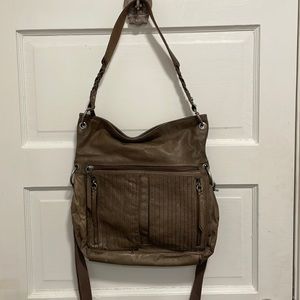 The Sak Satchel